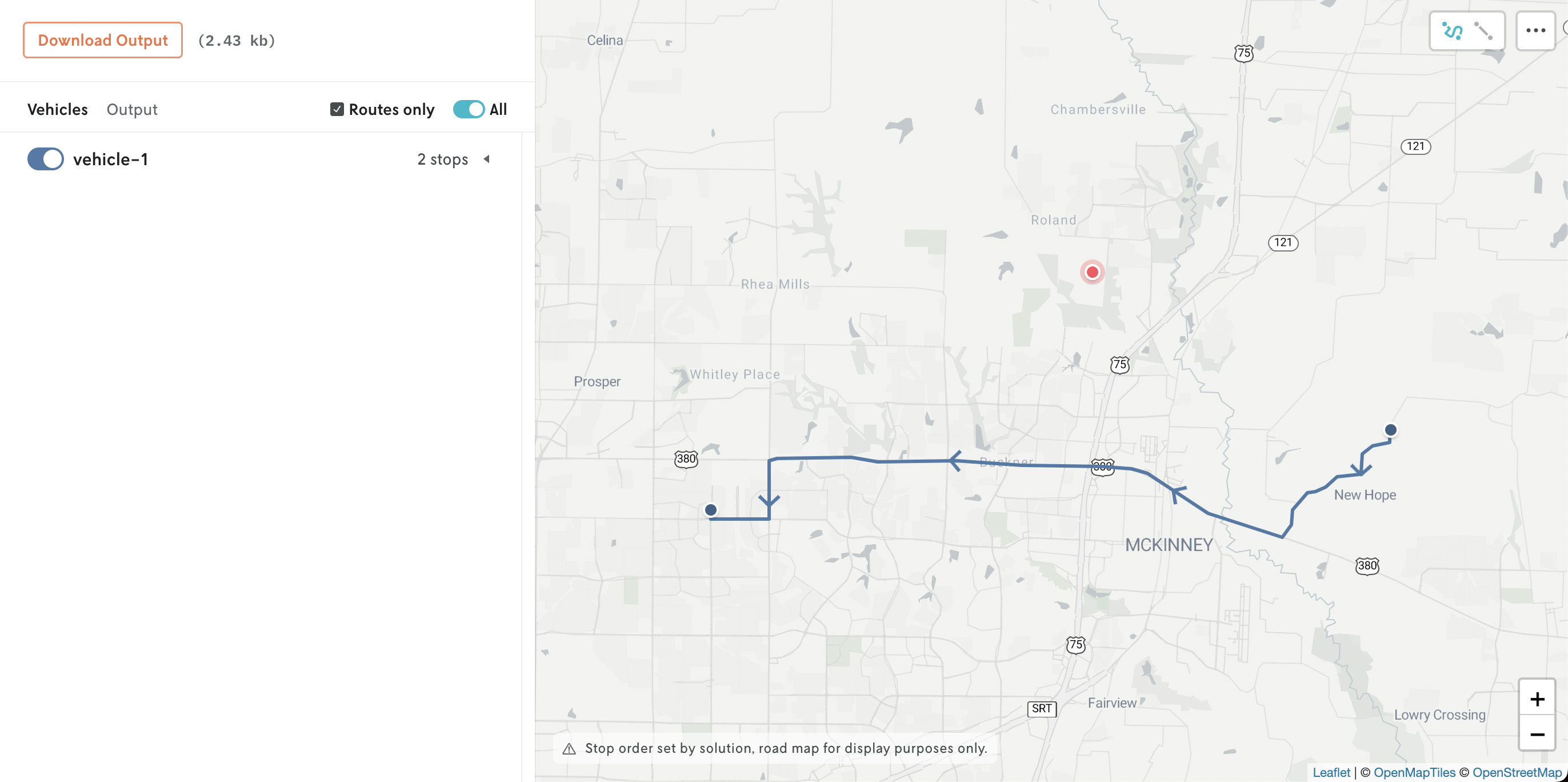 One unplanned stop marked with a red dot and two planned stops color coded to the vehicle’s route color are shown with a thick line displaying the vehicle route between the two planned stops.